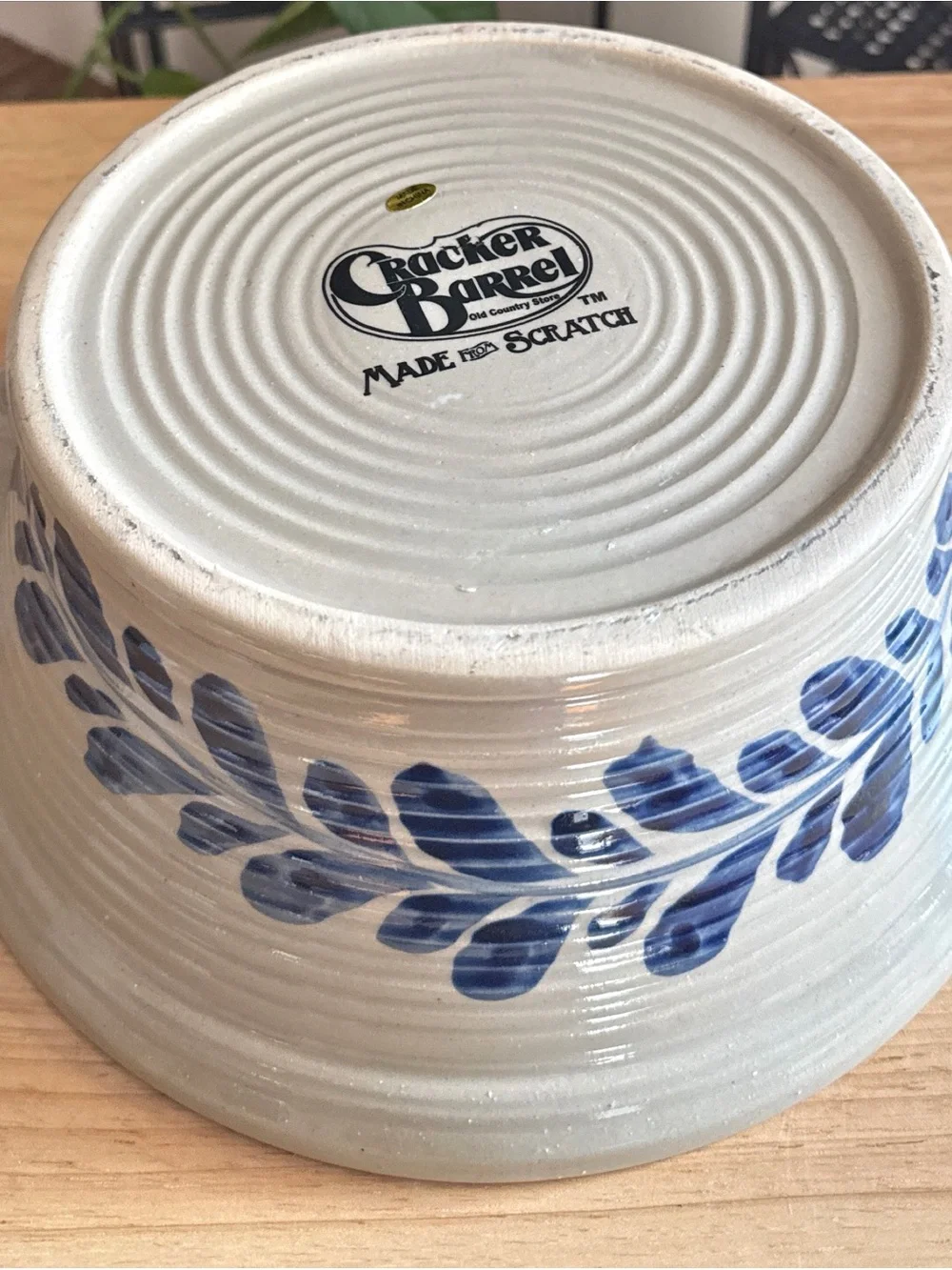 Cracker Barrel Made from Scratch Blue Vine Stoneware Covered Casserole Dish 2 Qt